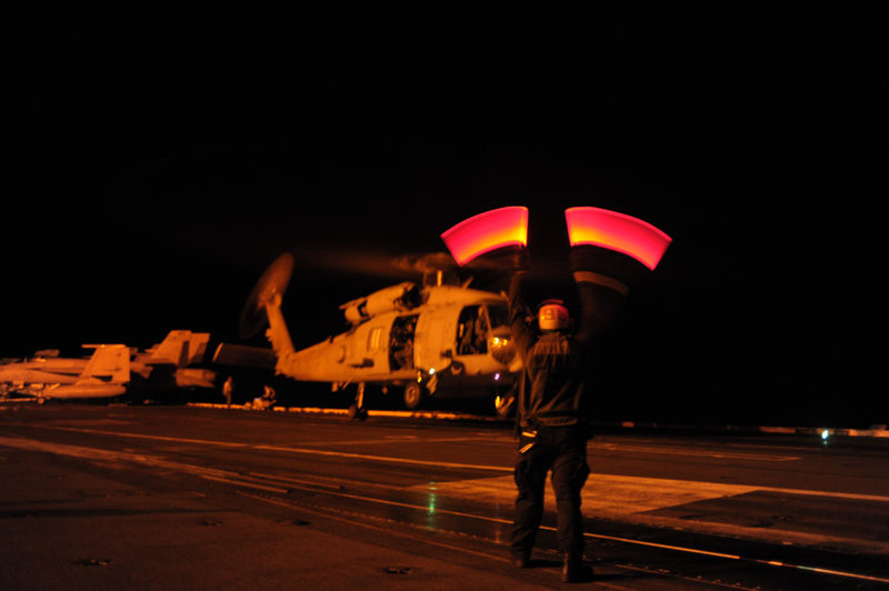 Illustration for article titled SEALs & MARSOC Units Conduct Training From The USS George Washington